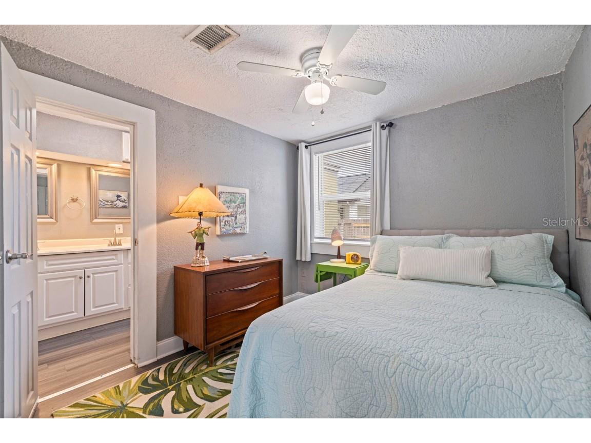 2031 44th Avenue N Saint Petersburg FL 33714 TB8436821 image21