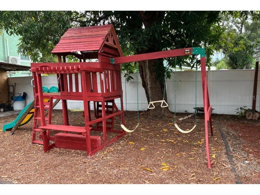 2031 4th Street Sarasota FL 34237 OM707692 image13