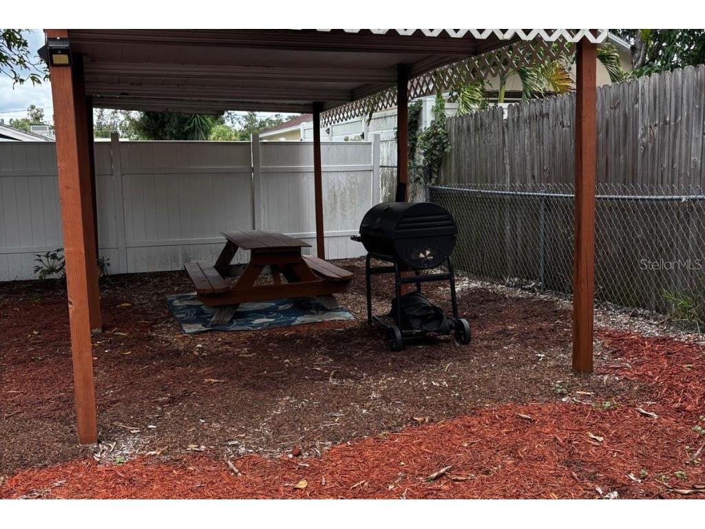 2031 4th Street Sarasota FL 34237 OM707692 image15