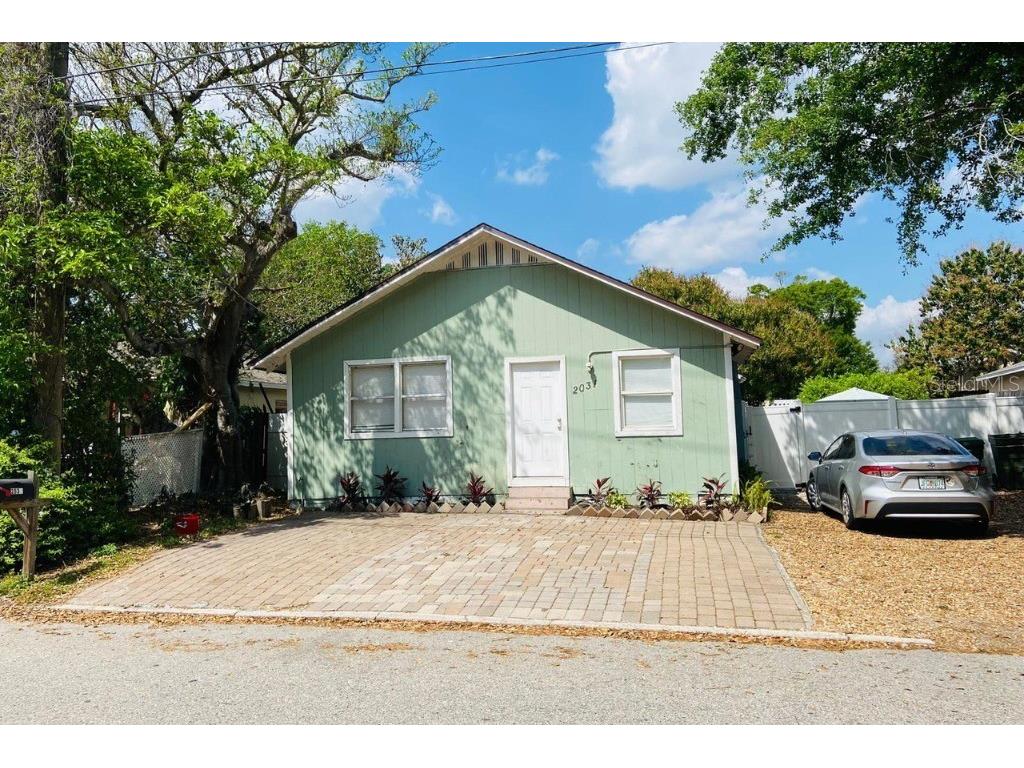 2031 4th Street Sarasota FL 34237 OM707692 image2