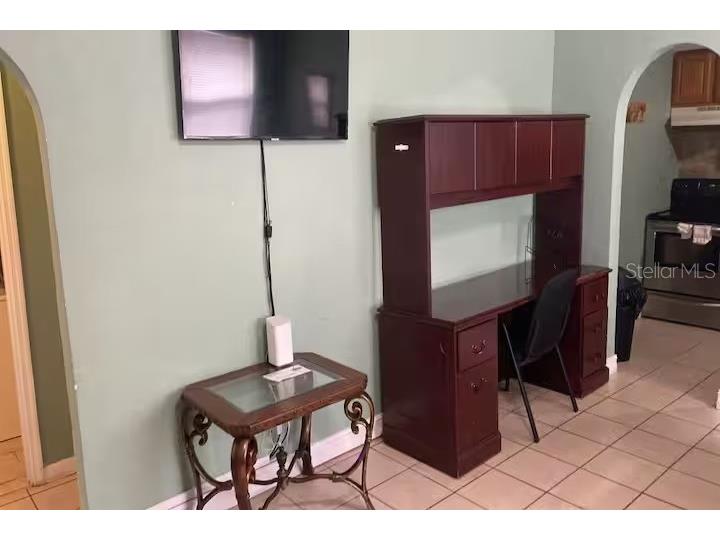 2031 4th Street Sarasota FL 34237 OM707692 image3