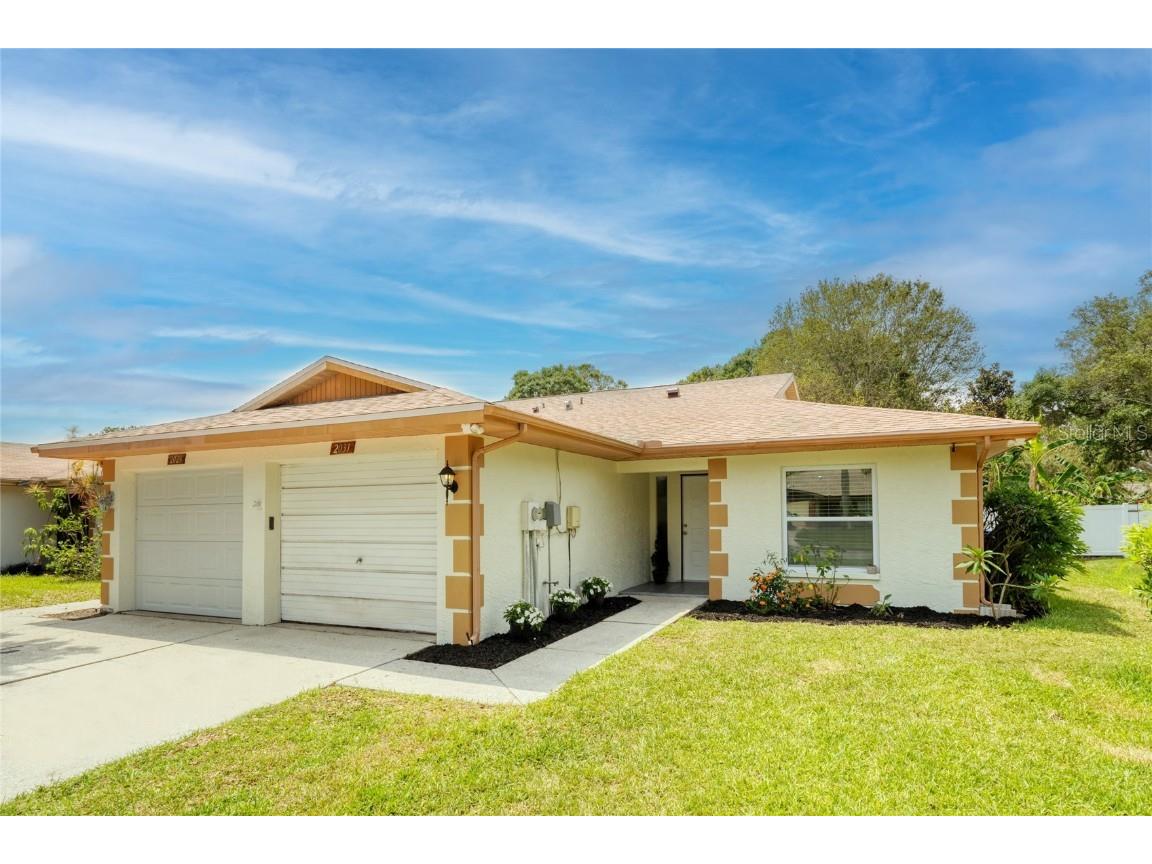2031 Montego Court Oldsmar FL 34677 T3446374 image1