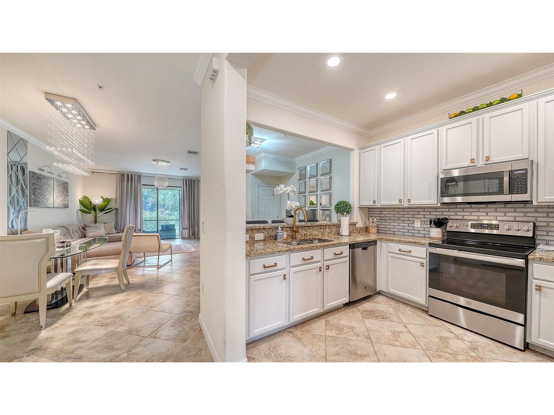 20310 Lagente Circle Venice FL 34293 A4692346 image4