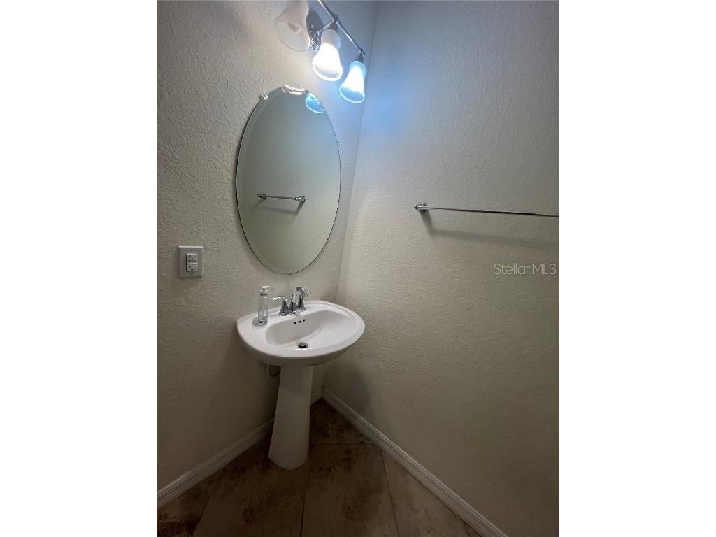 20312 Lagente Circle Venice FL 34293 C7517783 image16