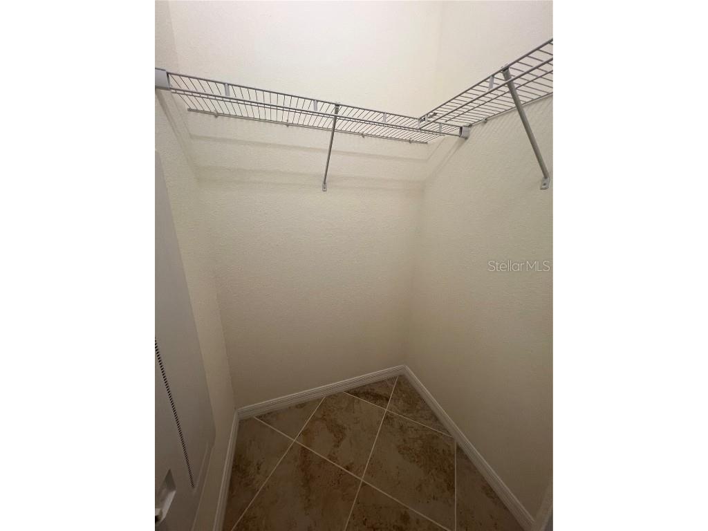 20312 Lagente Circle Venice FL 34293 C7517783 image25