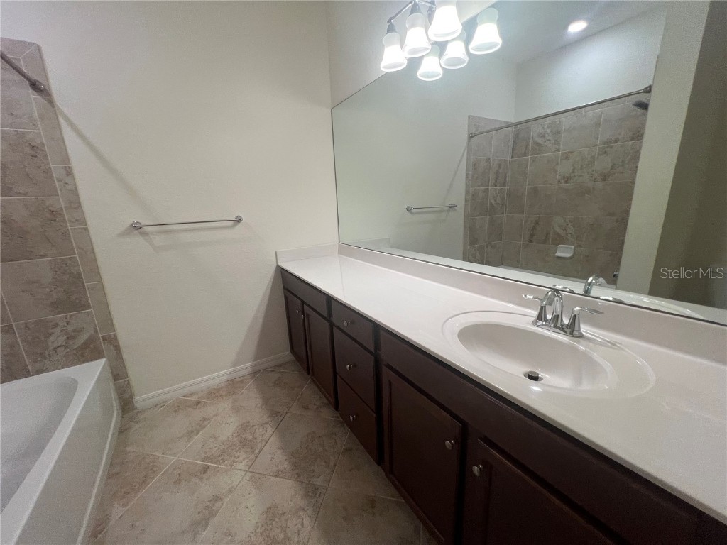 20312 Lagente Circle Venice FL 34293 C7517783 image32