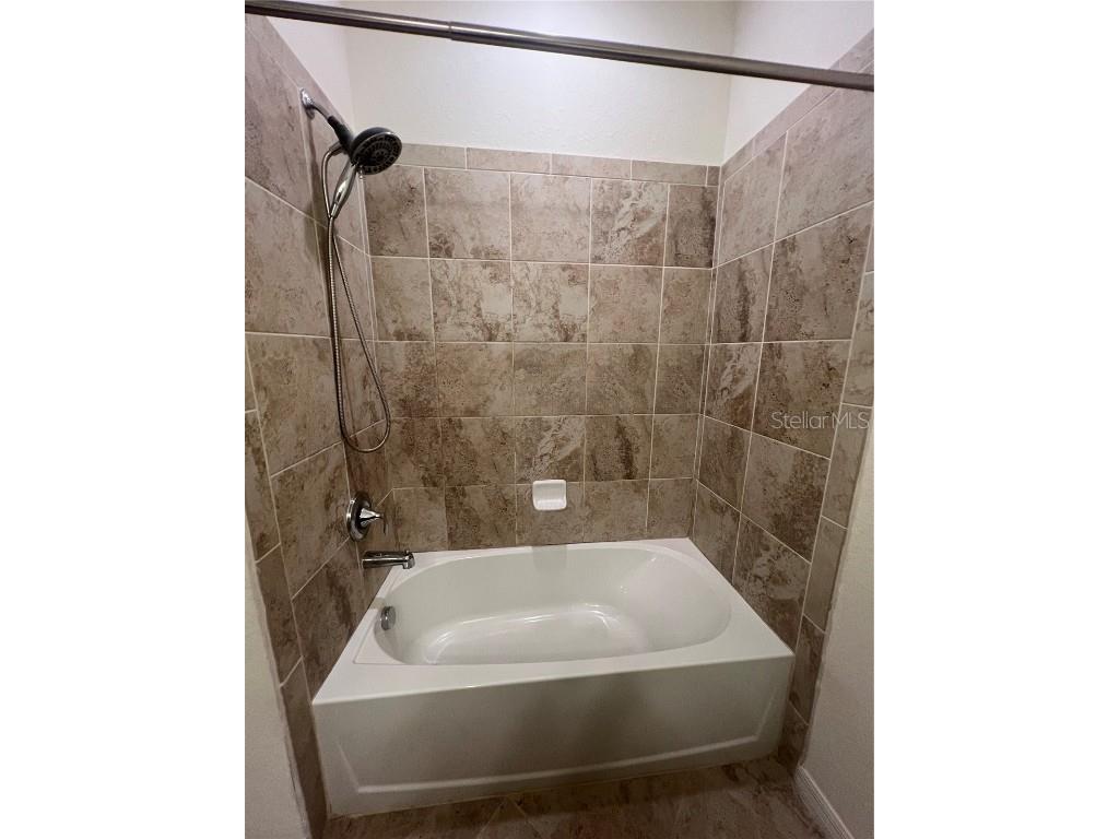 20312 Lagente Circle Venice FL 34293 C7517783 image33