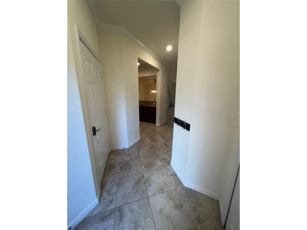 20312 Lagente Circle Venice FL 34293 C7517783 image4