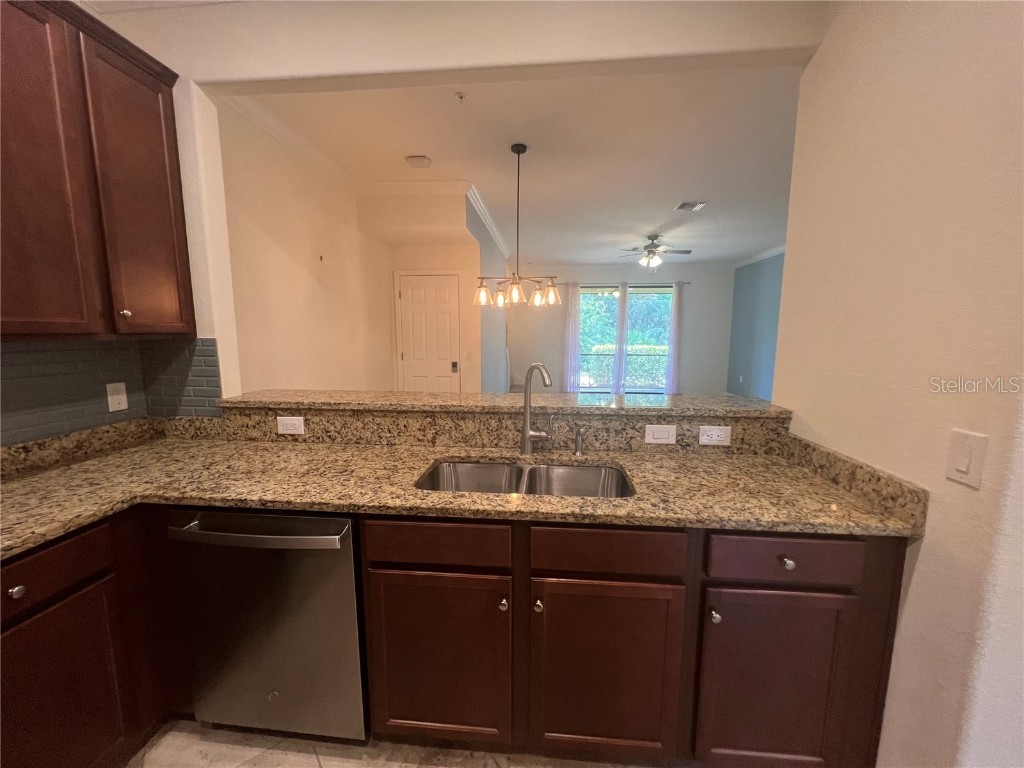 20312 Lagente Circle Venice FL 34293 C7517783 image8