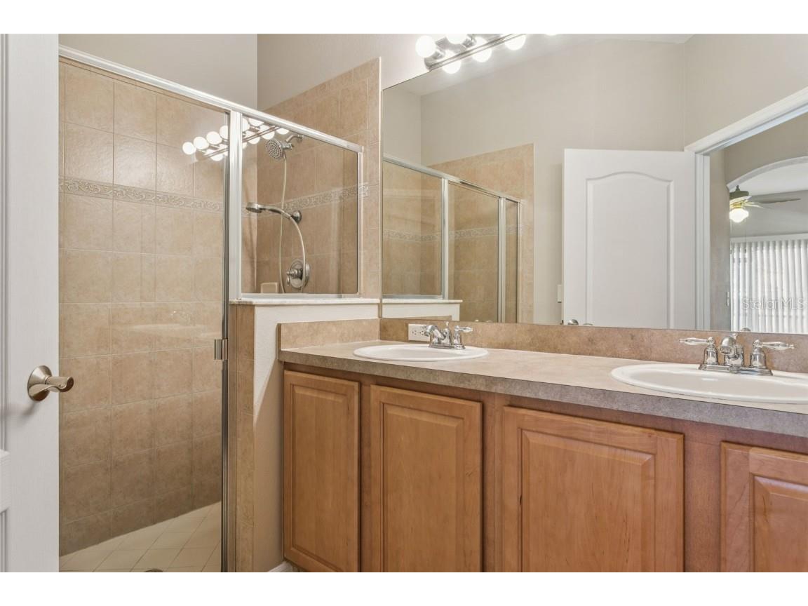 20312 Noble Oak Place Tampa FL 33647 TB8427862 image18