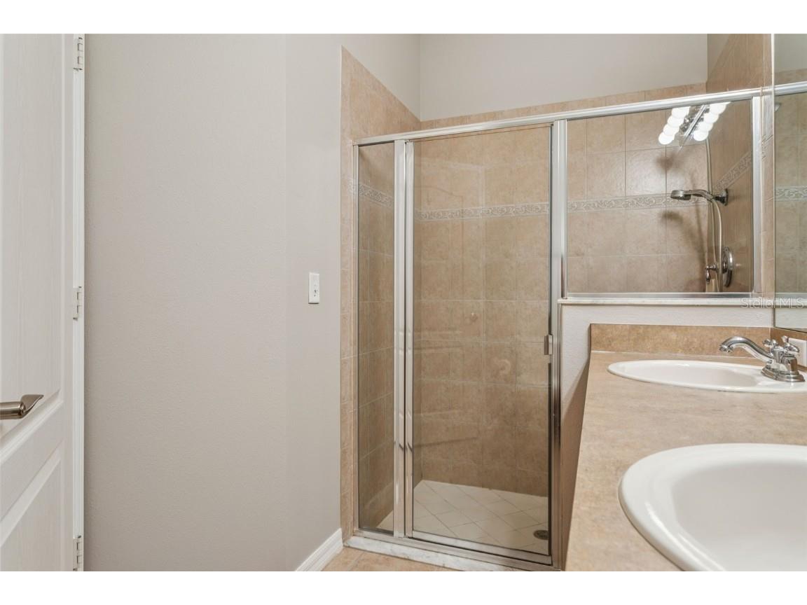 20312 Noble Oak Place Tampa FL 33647 TB8427862 image19