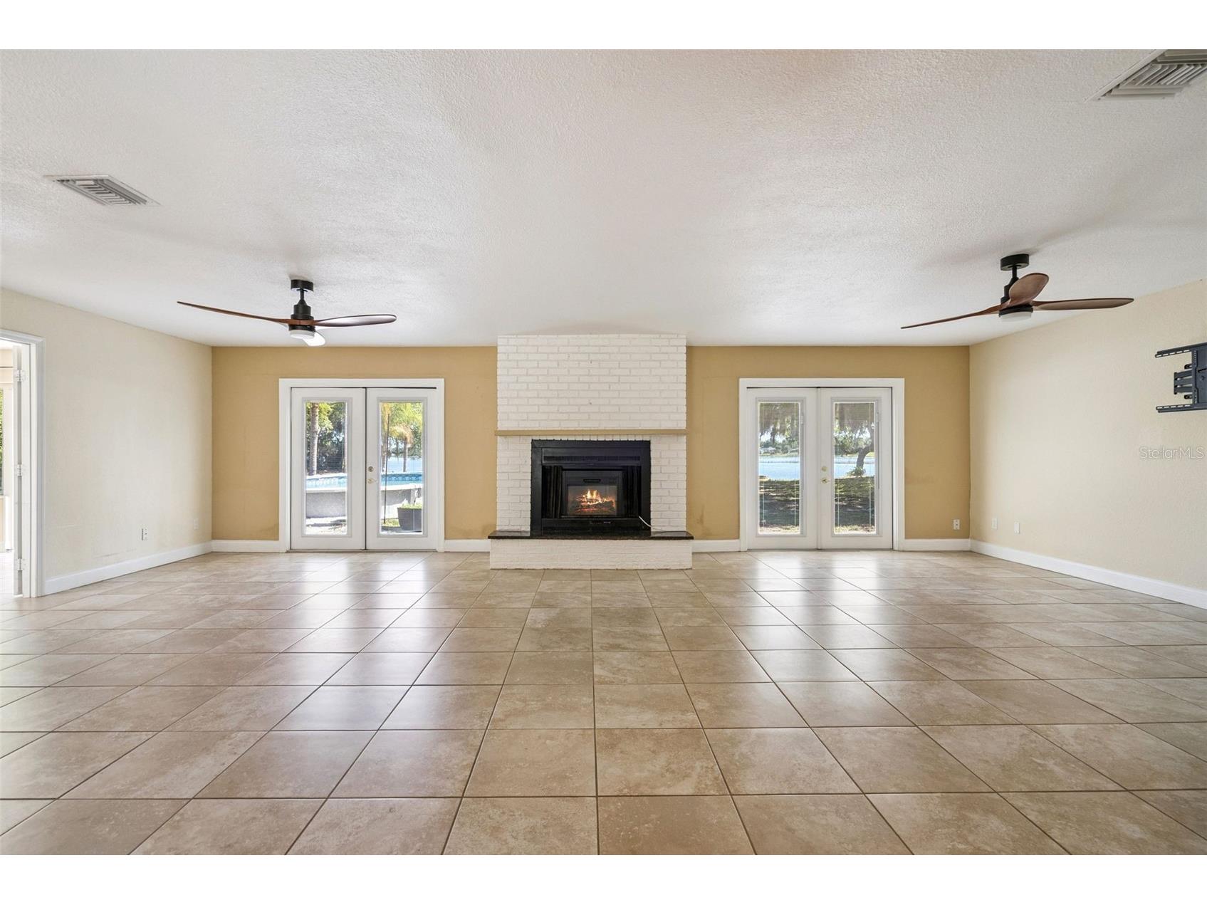 2032 Dumas Drive Deltona FL 32738 - LAKE DUPONT O6400084 image9