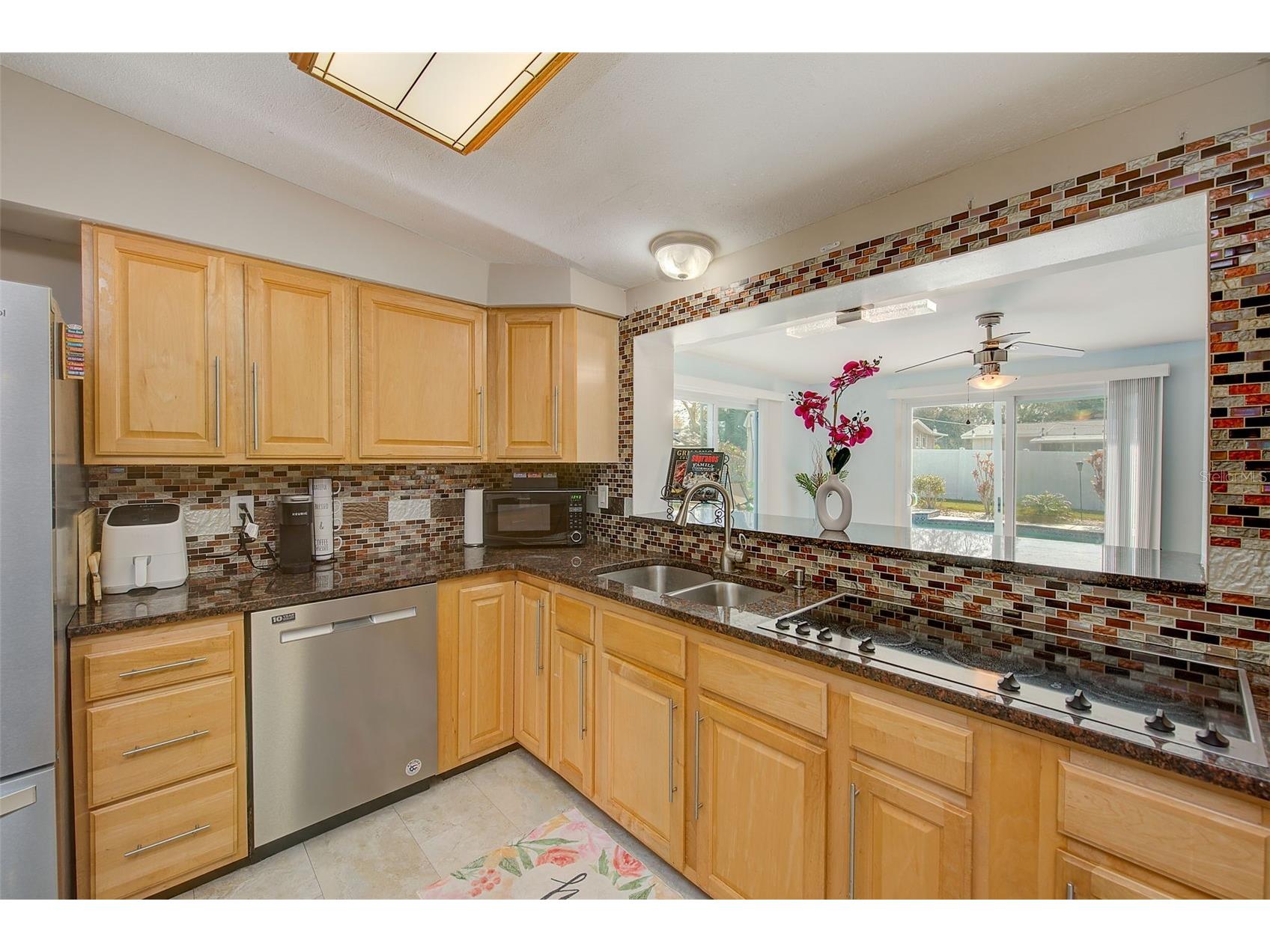 2032 Gatewood Drive Largo FL 33770 TB8500555 image8