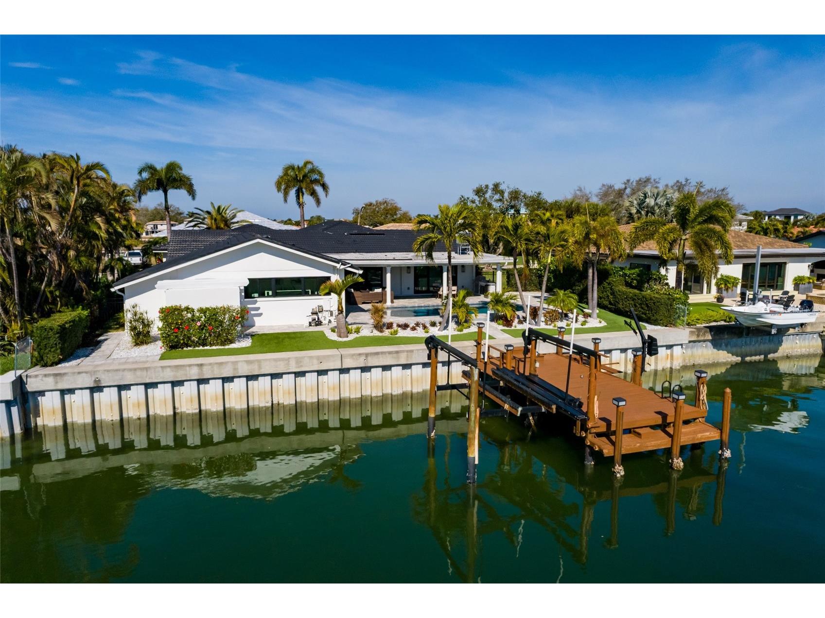 2032 Kansas Avenue NE Saint Petersburg FL 33703 - TAMPA BAY TB8479698 image27