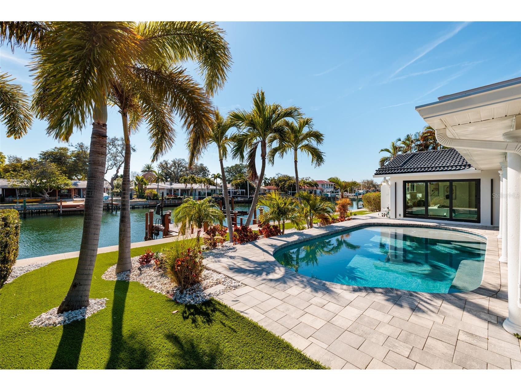 2032 Kansas Avenue NE Saint Petersburg FL 33703 - TAMPA BAY TB8479698 image3
