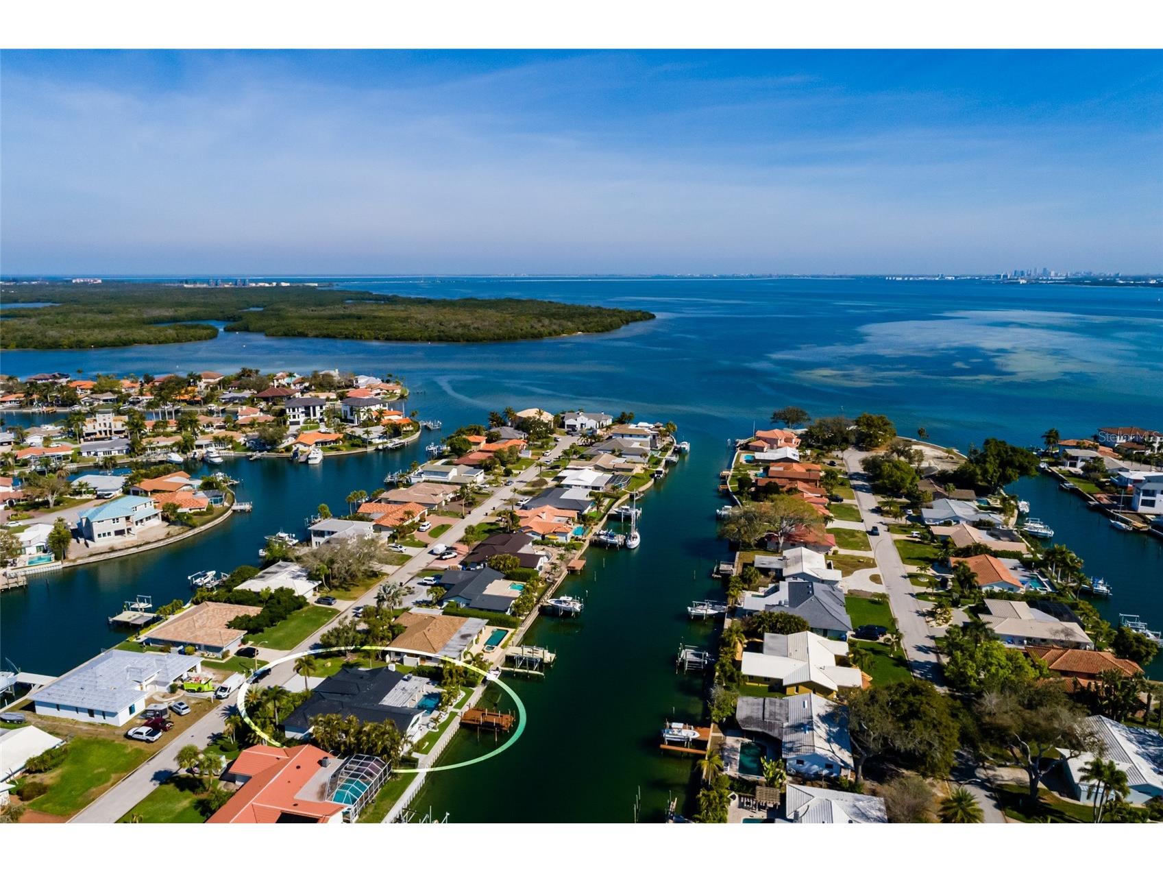 2032 Kansas Avenue NE Saint Petersburg FL 33703 - TAMPA BAY TB8479698 image47