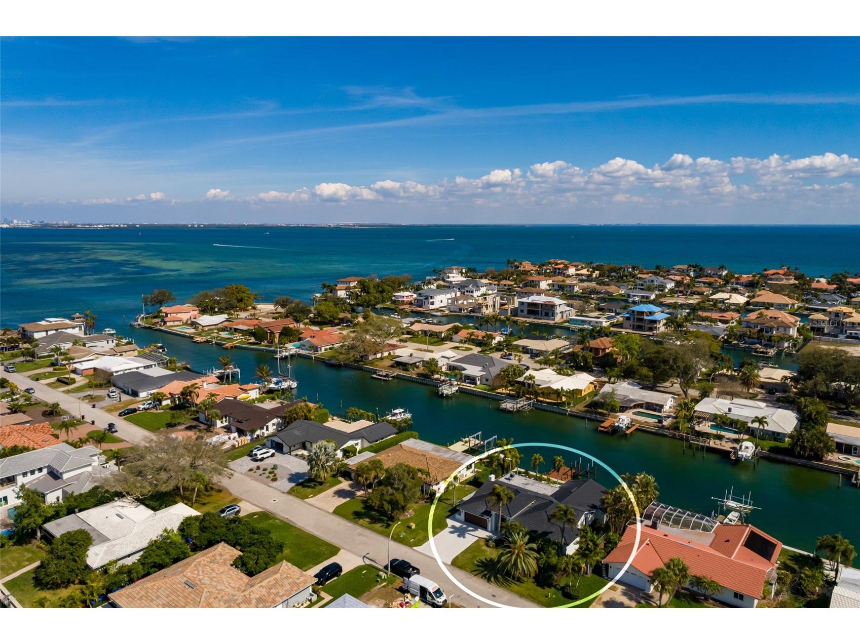 2032 Kansas Avenue NE Saint Petersburg FL 33703 - TAMPA BAY TB8479698 image48