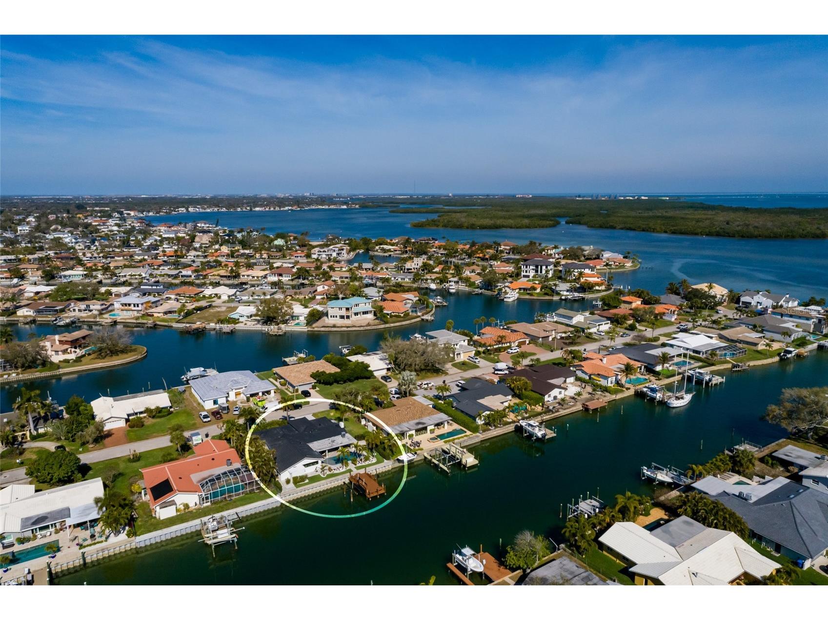 2032 Kansas Avenue NE Saint Petersburg FL 33703 - TAMPA BAY TB8479698 image49