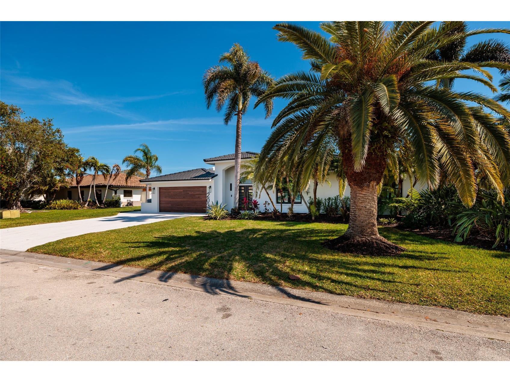 2032 Kansas Avenue NE Saint Petersburg FL 33703 - TAMPA BAY TB8479698 image51