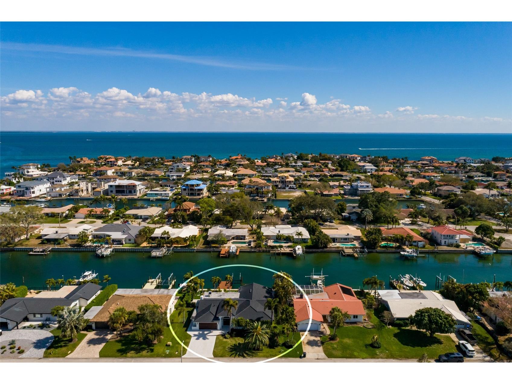 2032 Kansas Avenue NE Saint Petersburg FL 33703 - TAMPA BAY TB8479698 image61