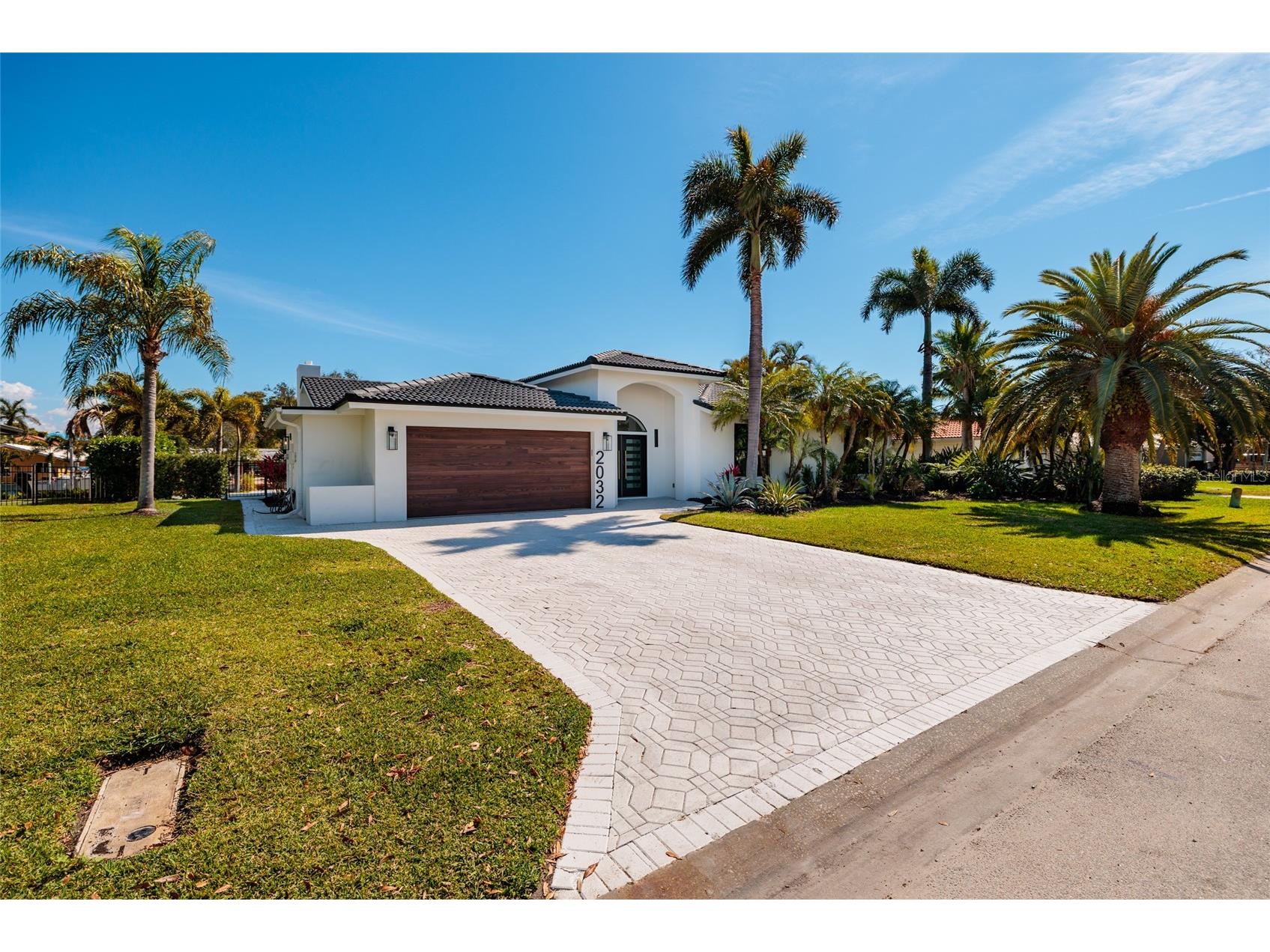 2032 Kansas Avenue NE Saint Petersburg FL 33703 - TAMPA BAY TB8479698 image63