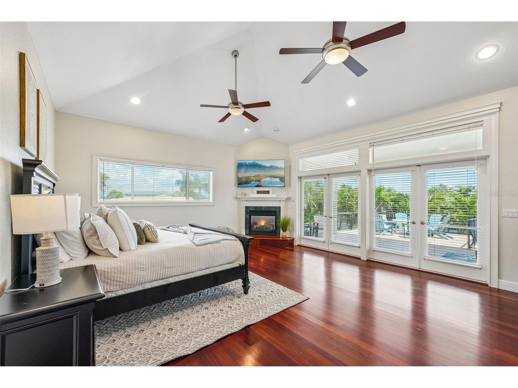 2032 Massachusetts Avenue NE Saint Petersburg FL 33703 - TAMPA BAY TB8504902 image27