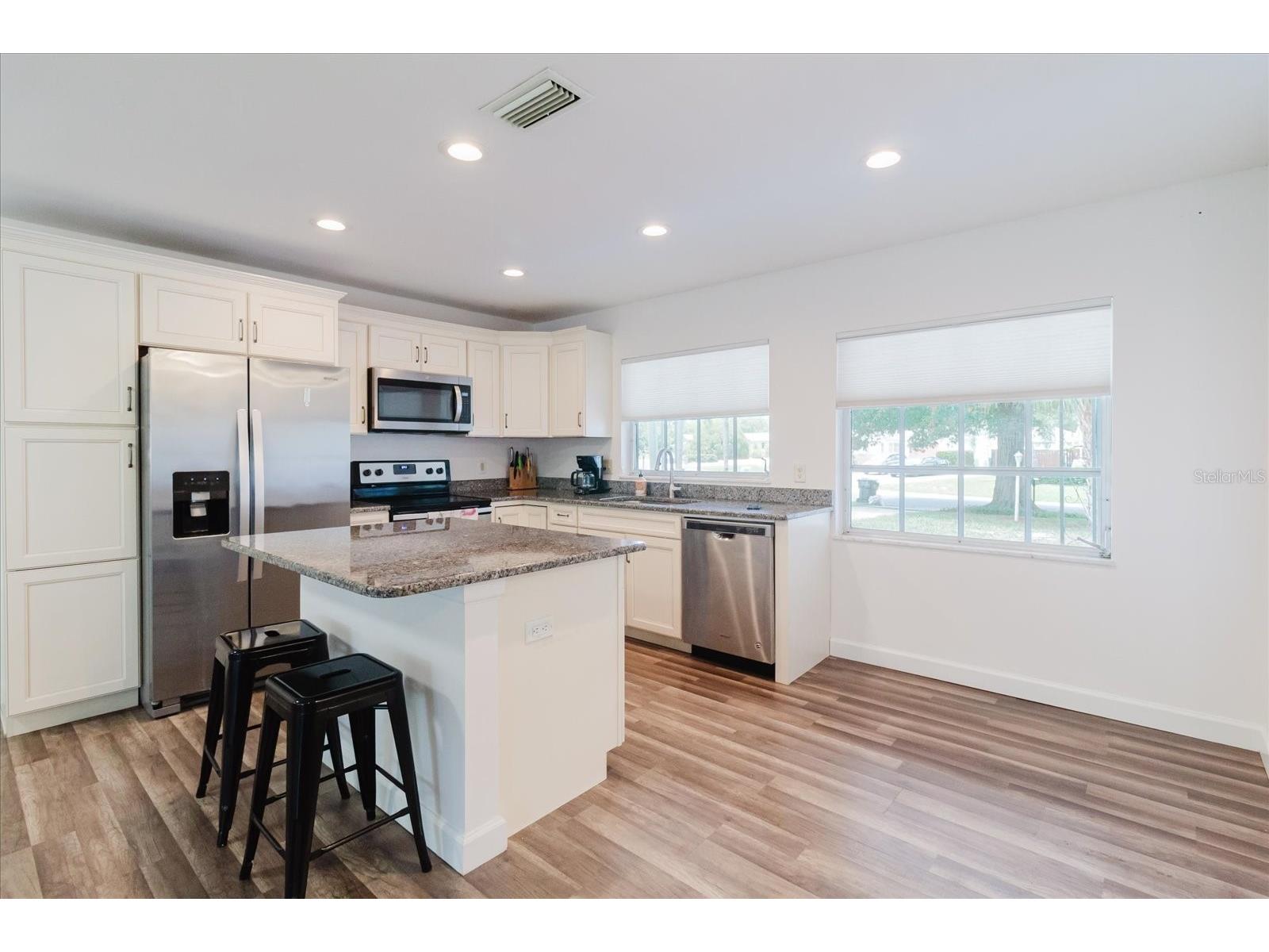 2032 W Ridge Drive Clearwater FL 33763 TB8512244 image9