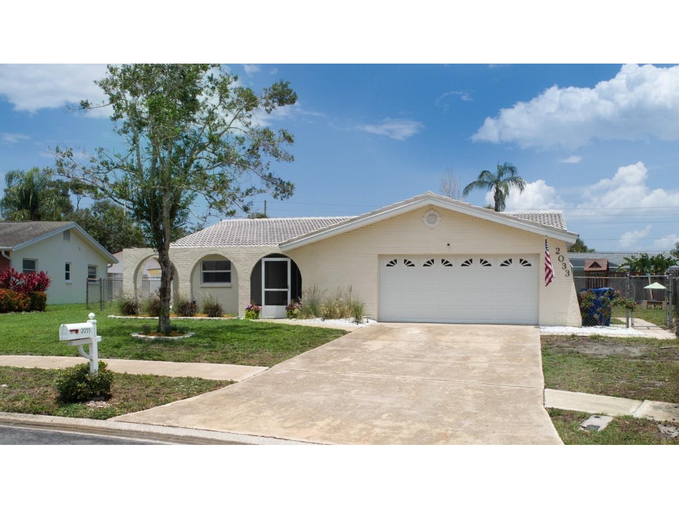 2033 Briarwood Street Dunedin FL 34698 U8203092 image1