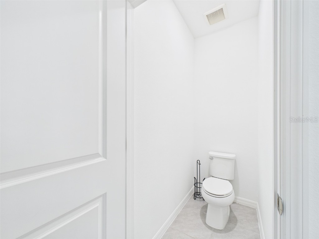 2033 Emerald Springs Drive Apopka FL 32712 P4937239 image36