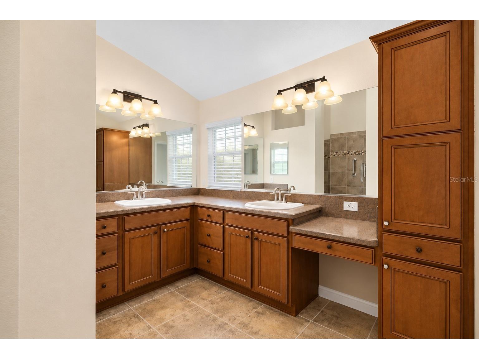 2033 Salmon Way The Villages FL 32162 G5110991 image19