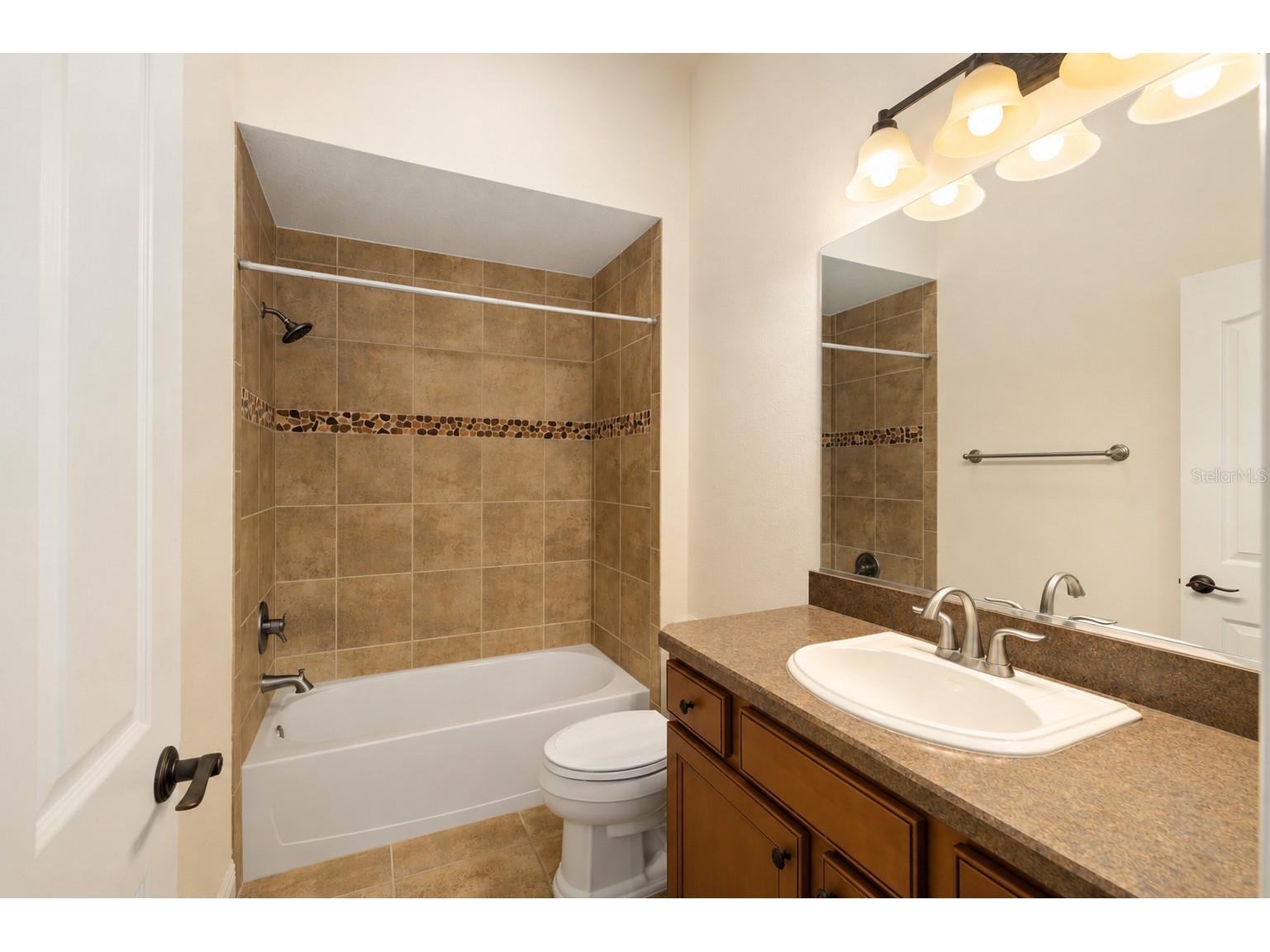 2033 Salmon Way The Villages FL 32162 G5110991 image25