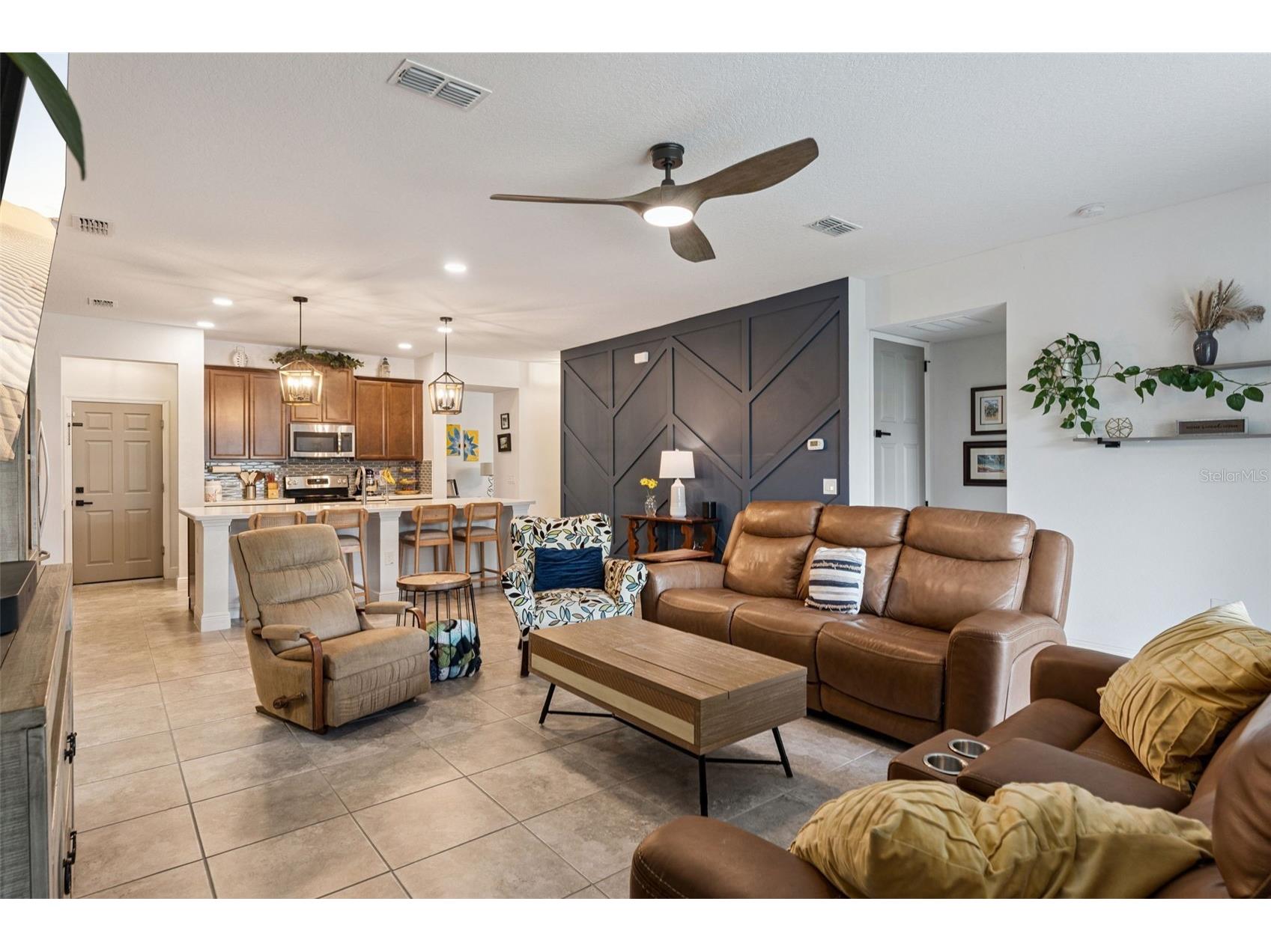 2033 Stillwood Way Saint Cloud FL 34771 O6409620 image10