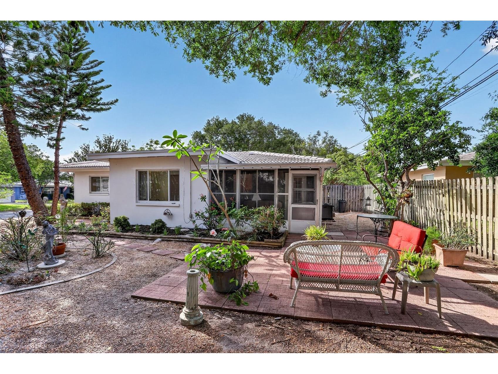 2033 Timber Lane Clearwater FL 33763 TB8505992 image22