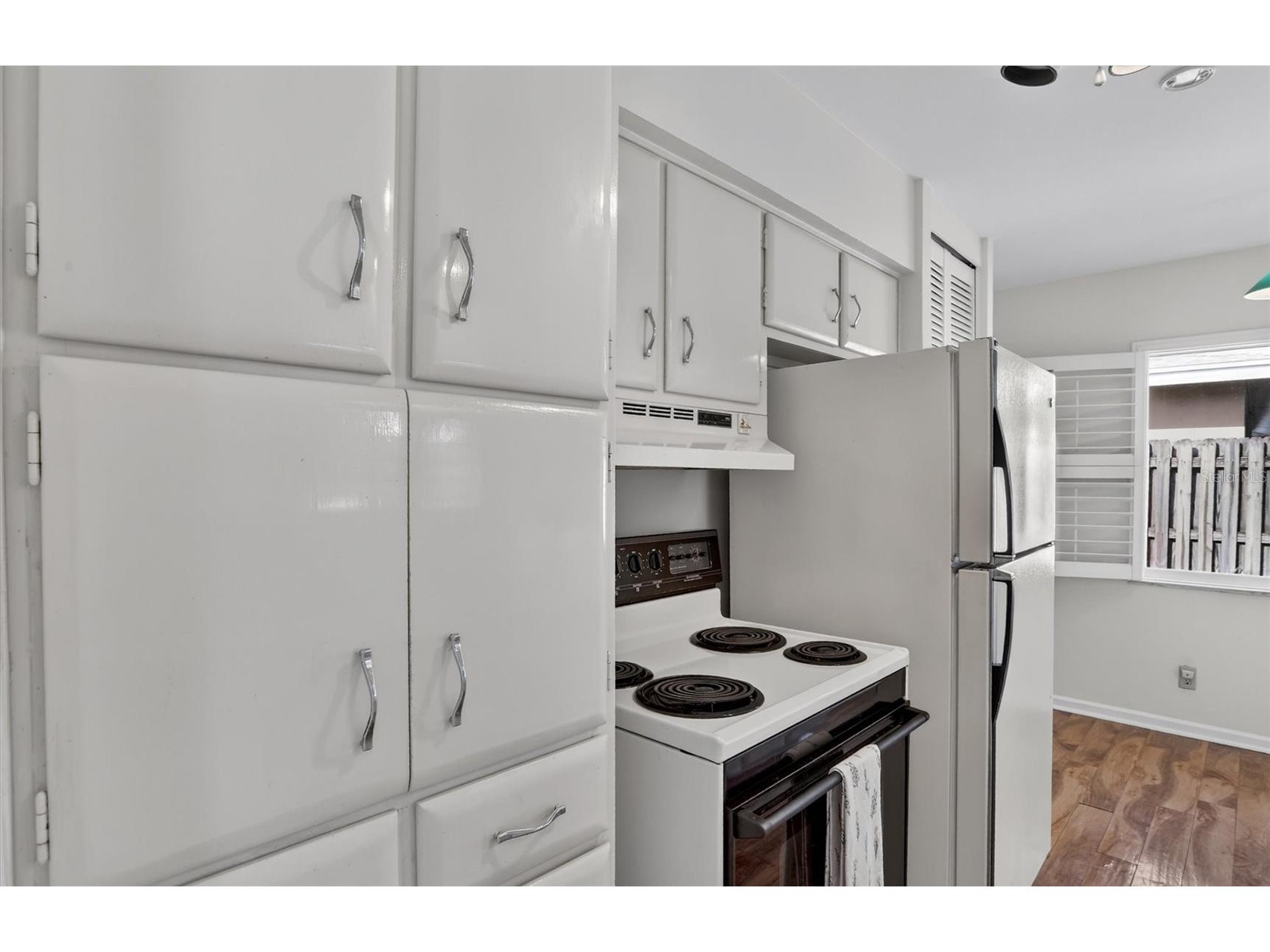 2033 Timber Lane Clearwater FL 33763 TB8505992 image9