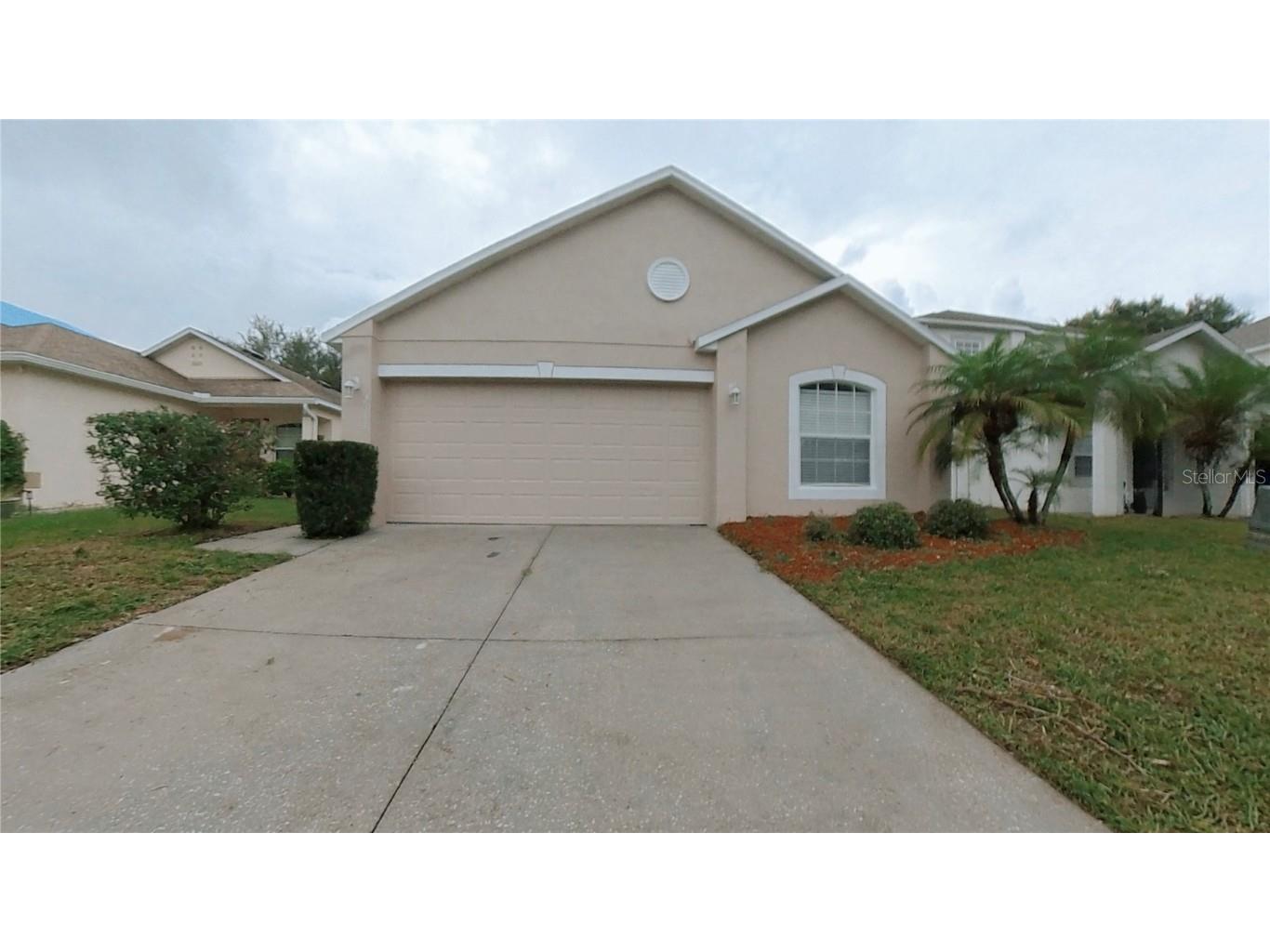2033 Whispering Trails Boulevard Winter Haven FL 33884 O6336904 image1