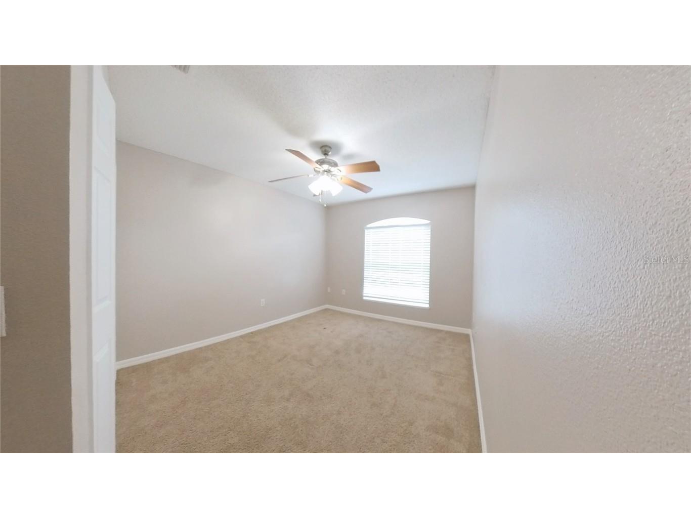 2033 Whispering Trails Boulevard Winter Haven FL 33884 O6336904 image14