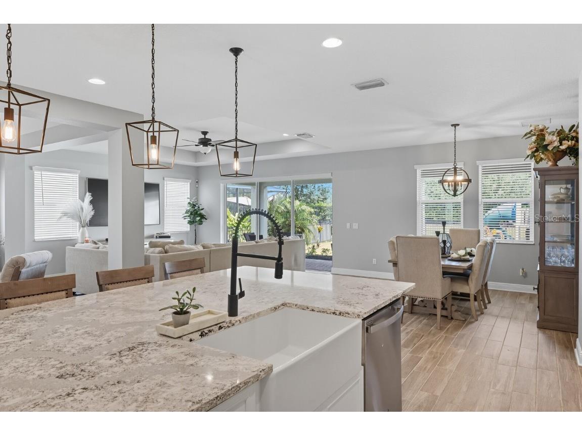 2033 Woodleaf Hammock Ct Bradenton FL 34211 A4666825 image1