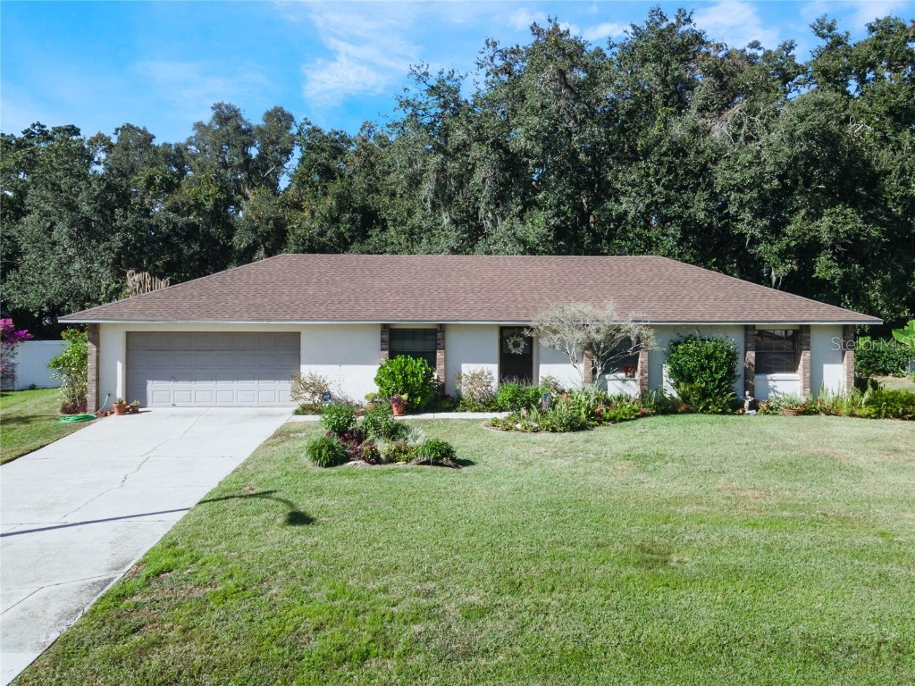 2034 Creekbend Drive Lakeland FL 33811 P4928029 image1