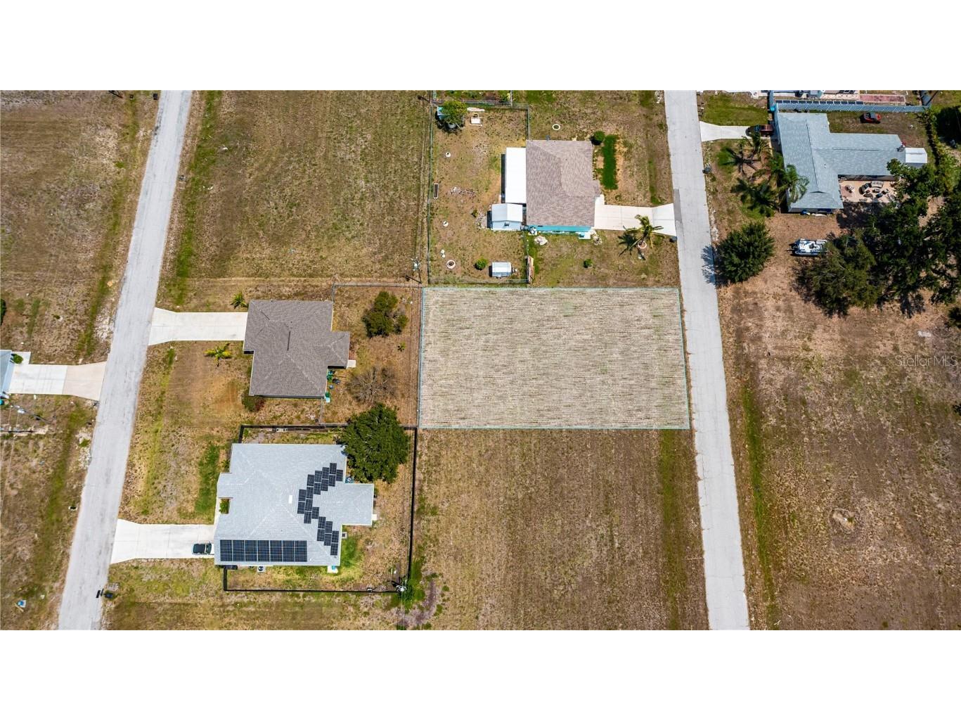 2034 NE 9th Avenue Cape Coral FL 33909 C7475717 image1