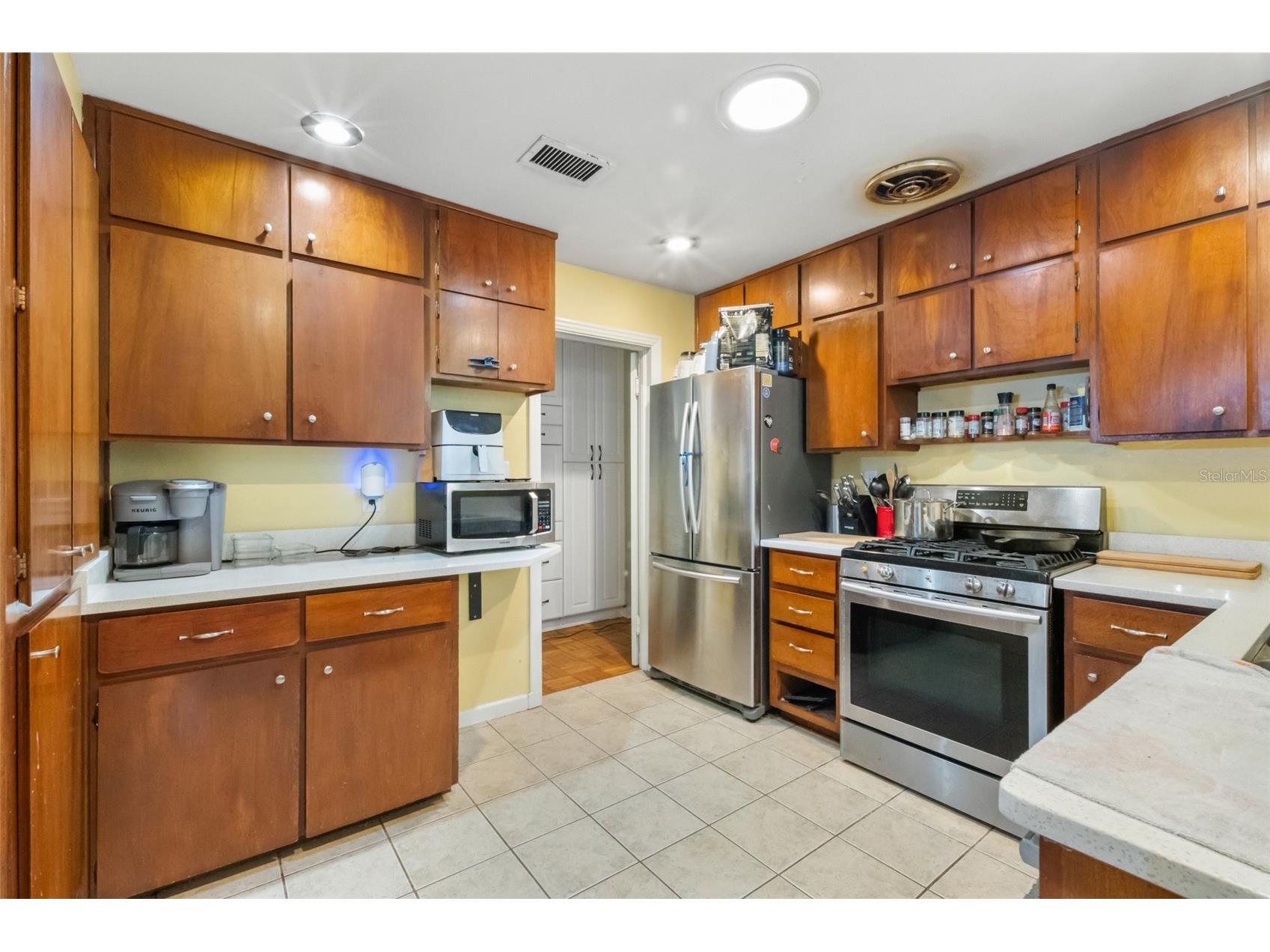 2034 NW 8th Place Gainesville FL 32603 GC539241 image14