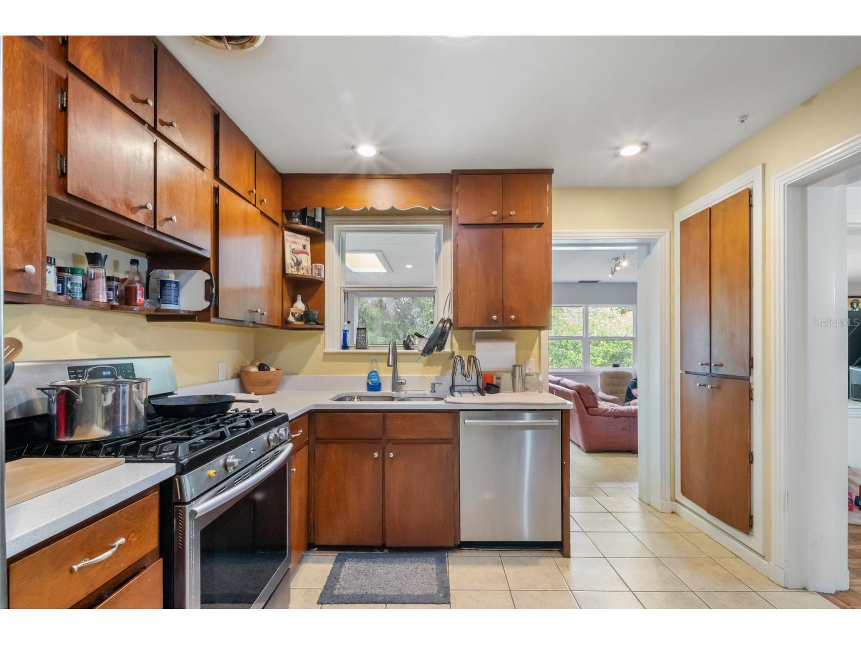 2034 NW 8th Place Gainesville FL 32603 GC539241 image17