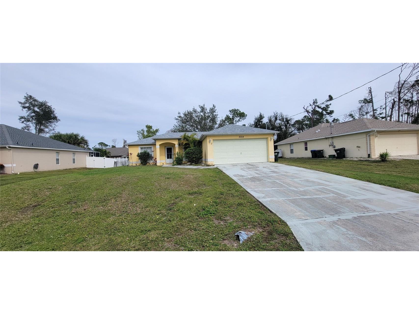 2034 Roanoke Road North Port FL 34288 C7485698 image1