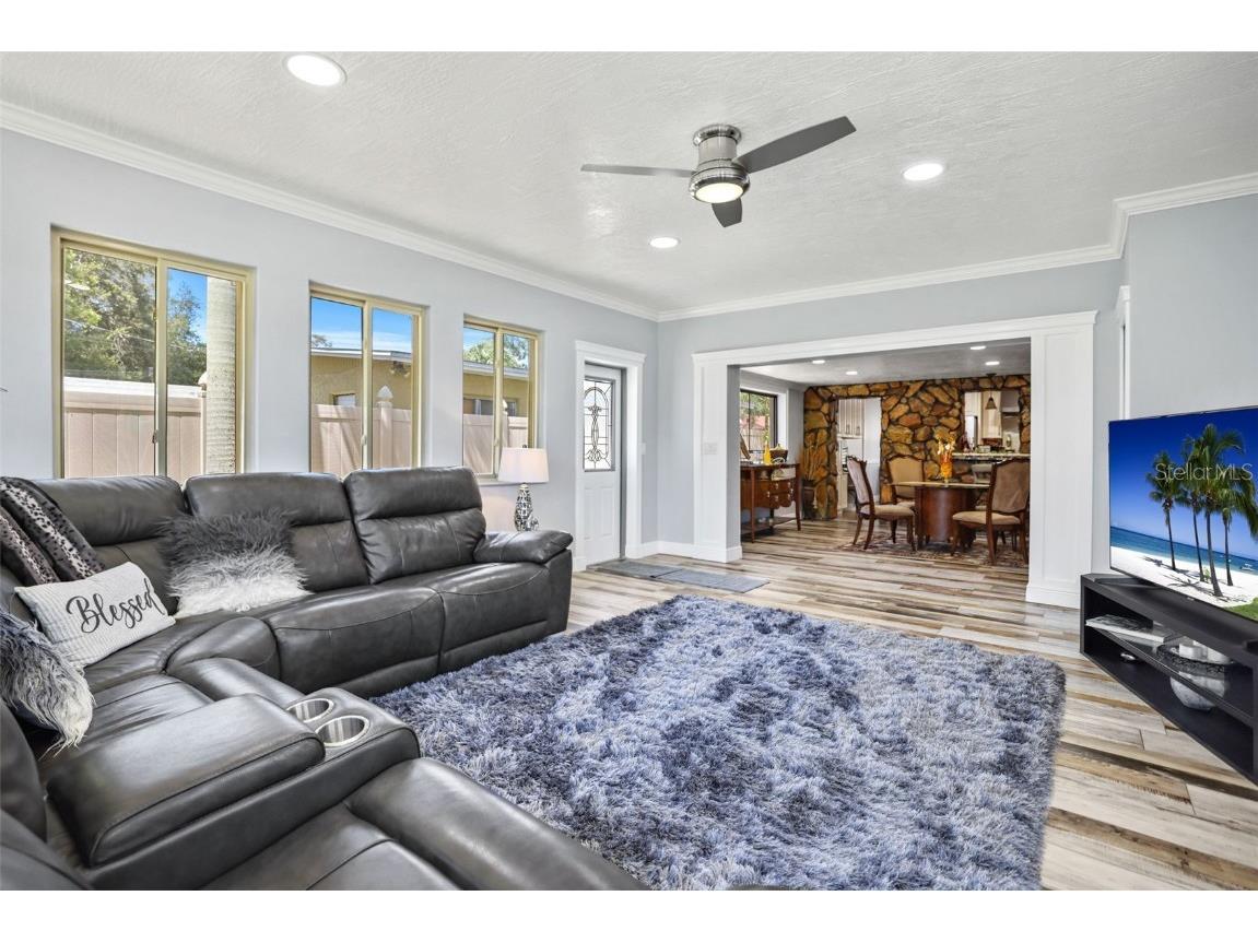 2035 28th Street S Saint Petersburg FL 33712 TB8426672 image11