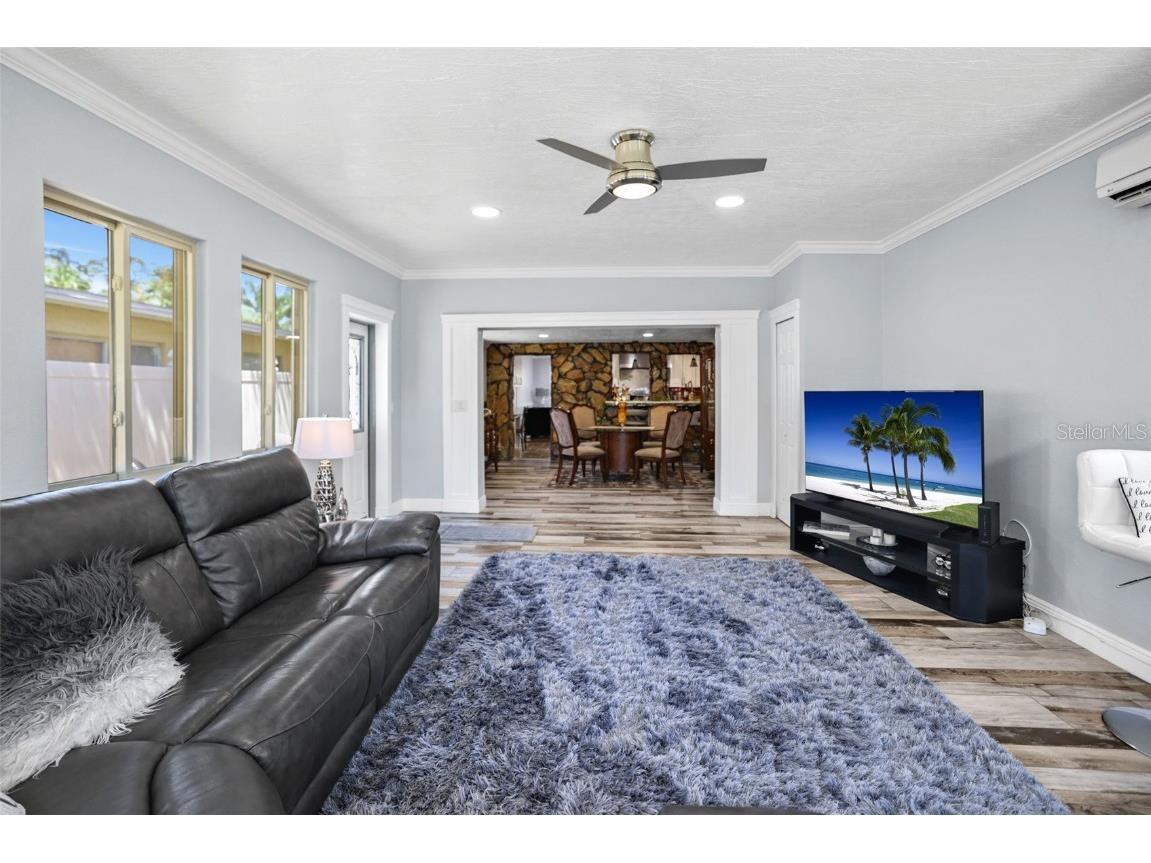 2035 28th Street S Saint Petersburg FL 33712 TB8426672 image12