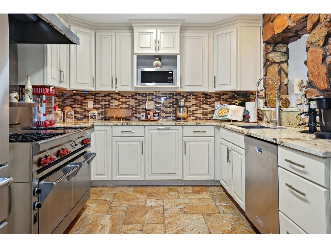 2035 28th Street S Saint Petersburg FL 33712 TB8426672 image14