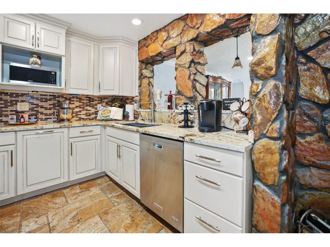 2035 28th Street S Saint Petersburg FL 33712 TB8426672 image20