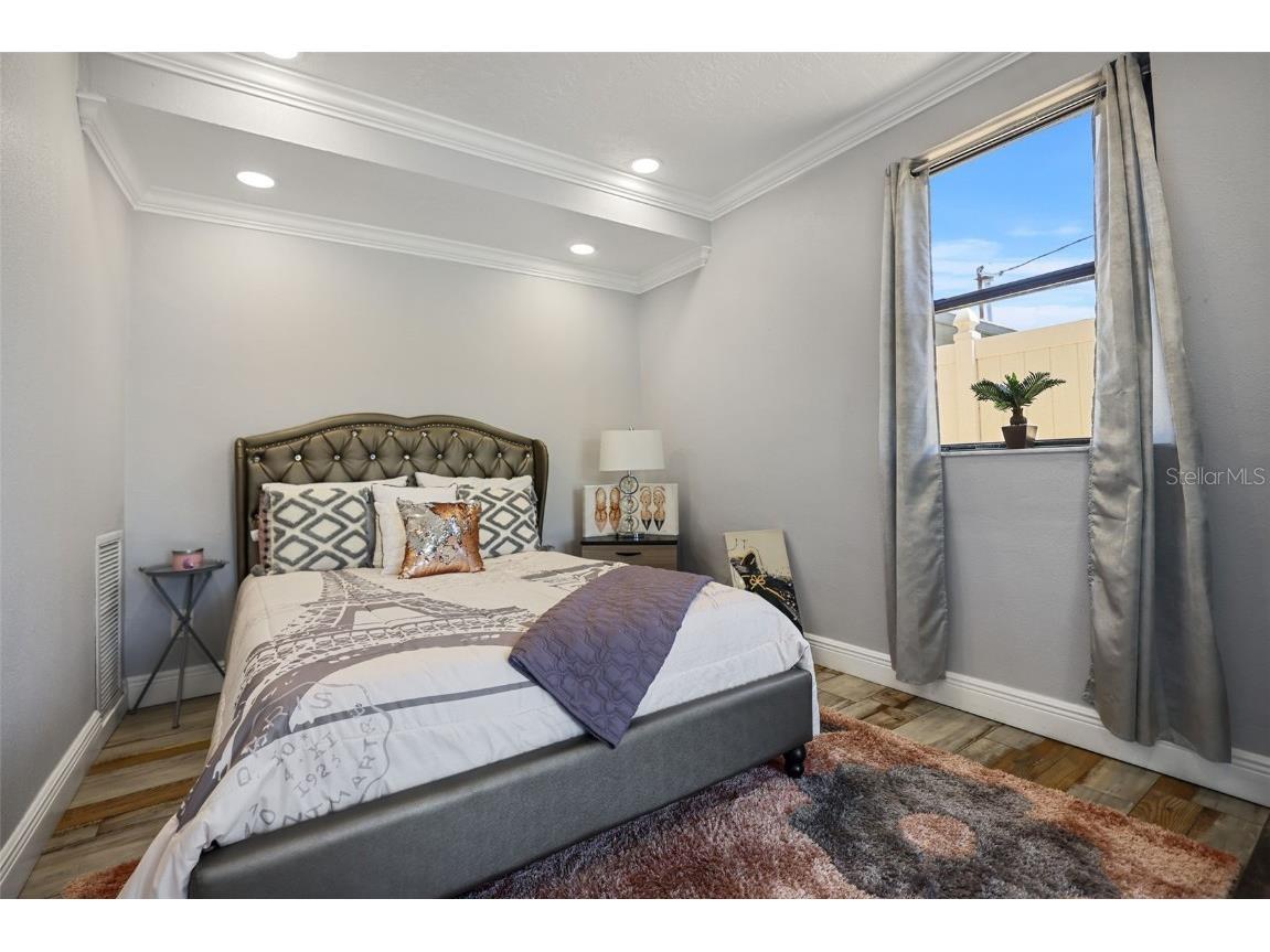 2035 28th Street S Saint Petersburg FL 33712 TB8426672 image44