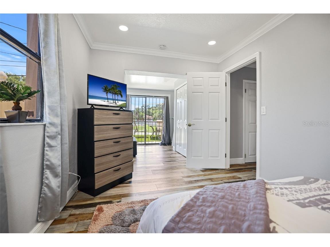 2035 28th Street S Saint Petersburg FL 33712 TB8426672 image45