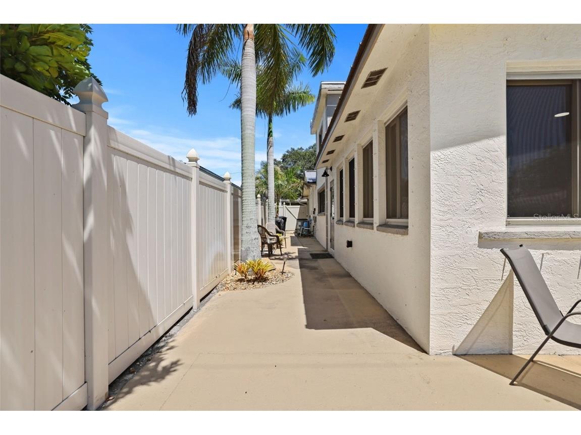 2035 28th Street S Saint Petersburg FL 33712 TB8426672 image60