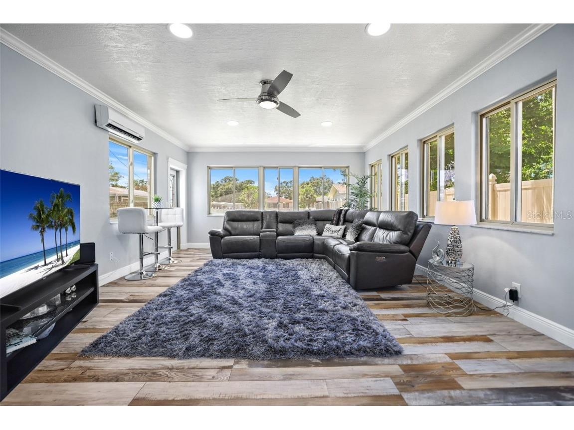 2035 28th Street S Saint Petersburg FL 33712 TB8426672 image9